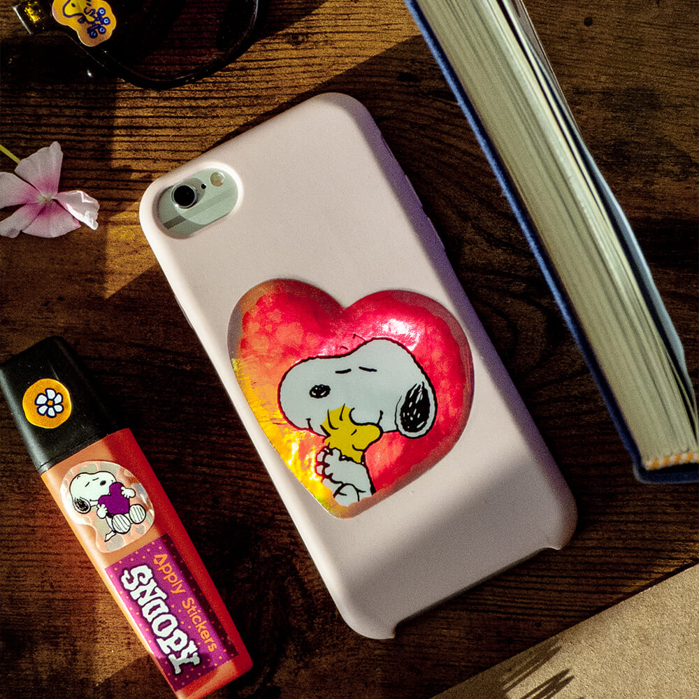 Holo Heart Snoopy – Apply Stickers