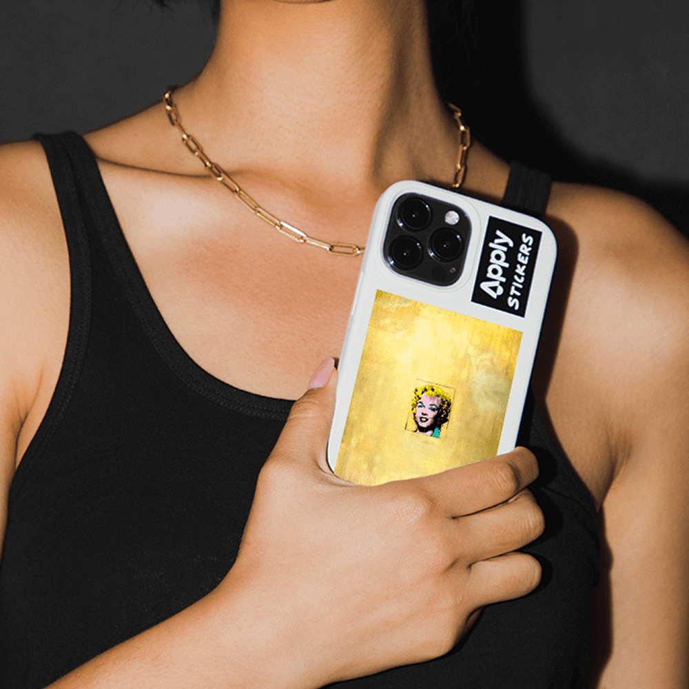 Gold Marilyn – Apply Stickers
